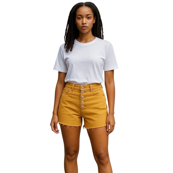 Tractr women’s high rise slim fit 4” shorts yellow size 4 NWT - Picture 1 of 11